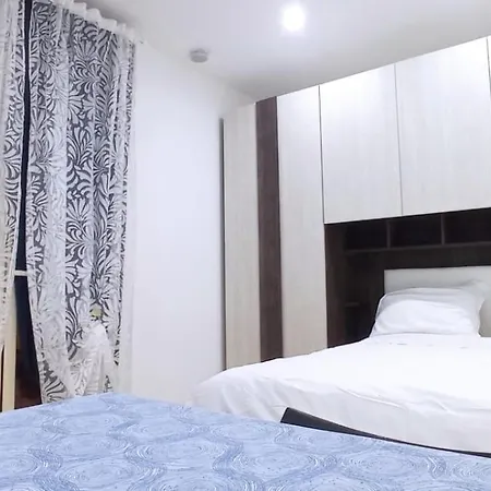 Sea Stone House Апартаменти *