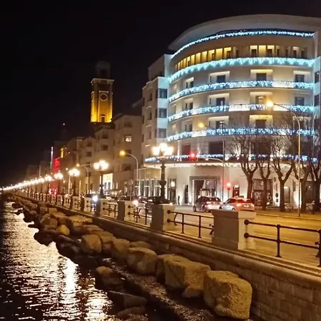 Sea Stone House Апартаменти *
