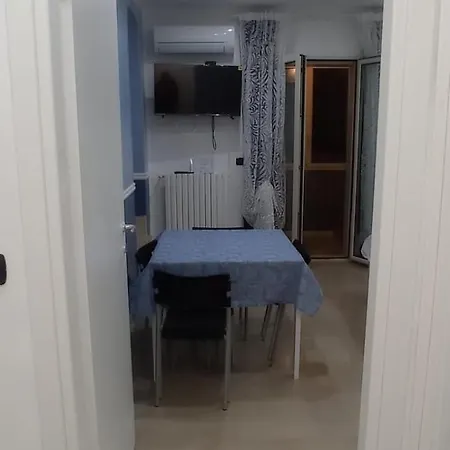Апартаменти Sea Stone House Барі